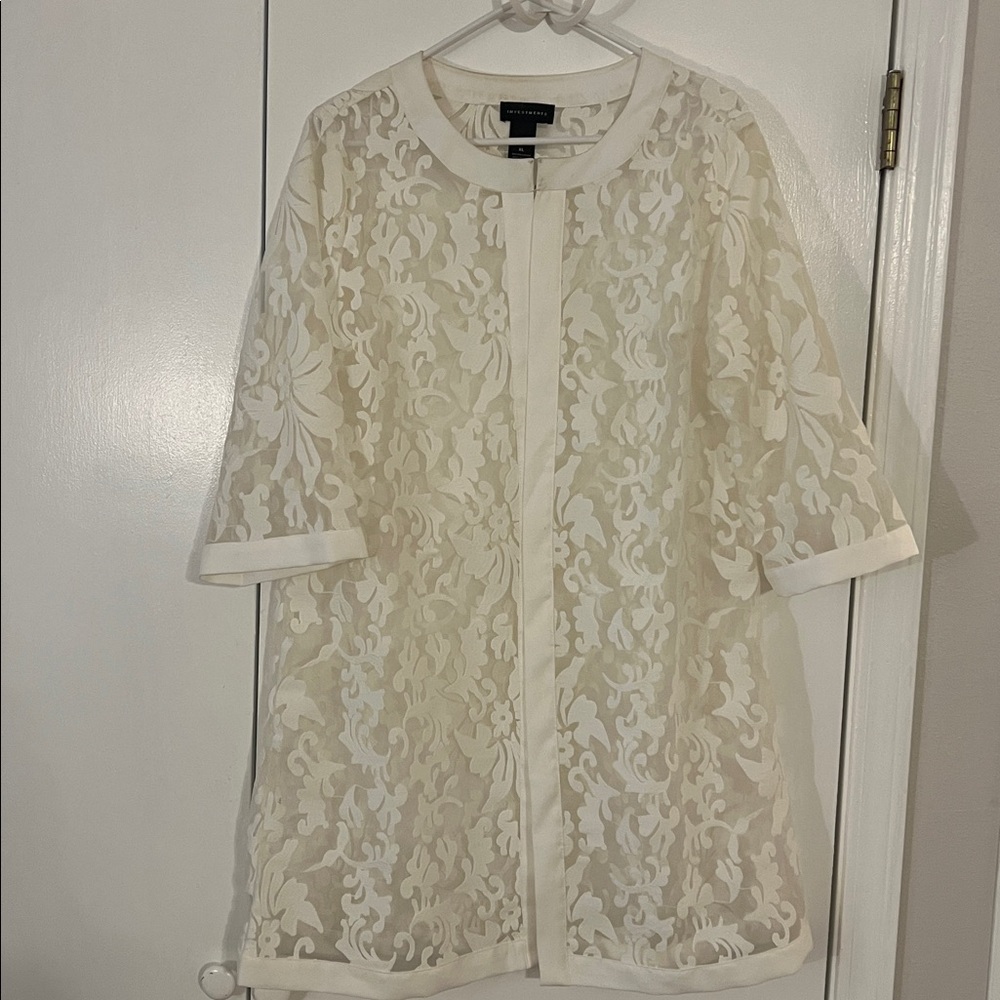 Investment Sheer white long sleeve tunic w/ Floral pattern. XL HAND WASH